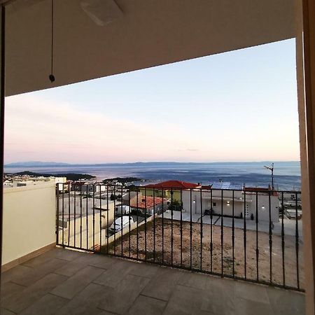 Charming Studio - Apartment Makarska Exteriör bild